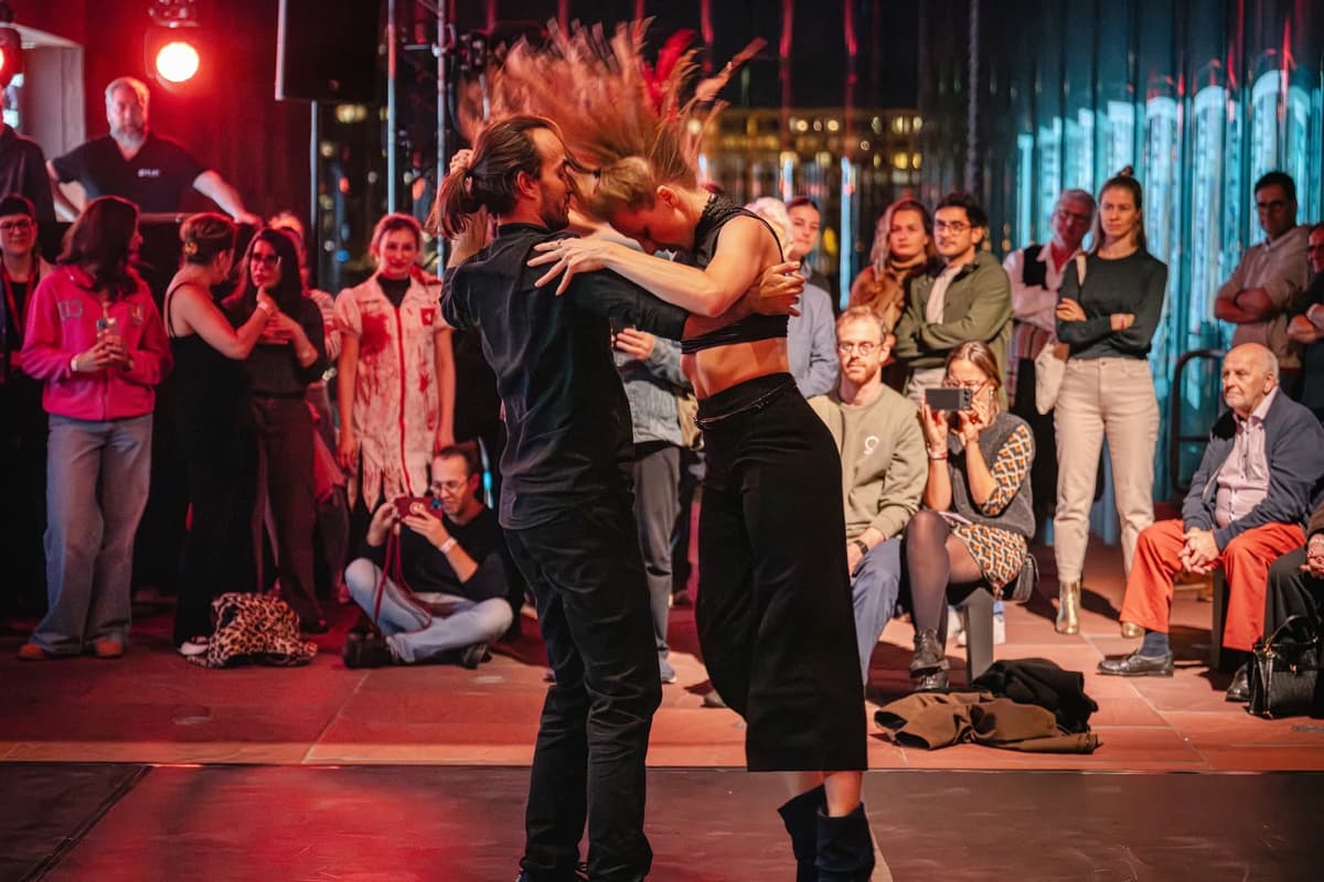 Brazilian Zouk dancers